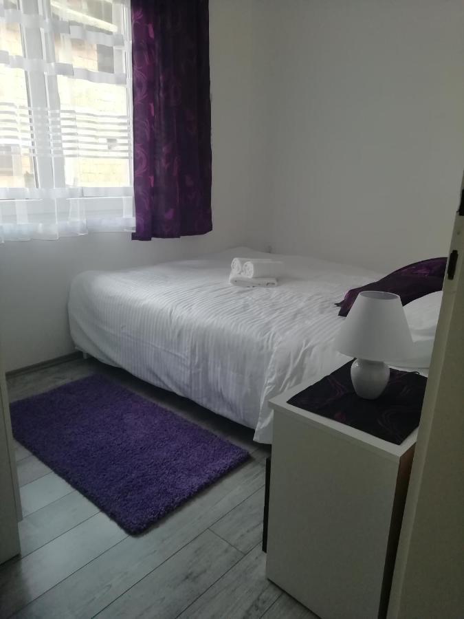 Fenix Apartment & Rooms Vinci Extérieur photo